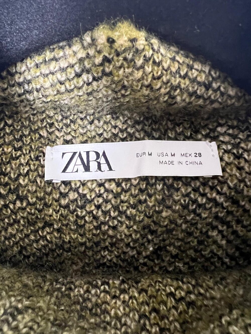 Zara Leopard Print Turtleneck Sweater Medium Animal Print Green - Picture 3 of 8